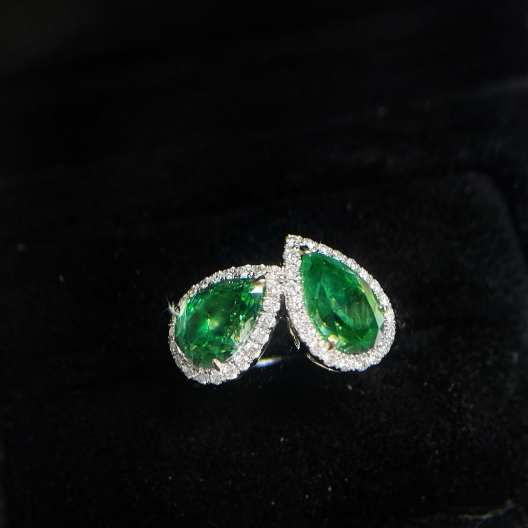 14k Gold 3.48 Ctw Natural Green Diamond & Diamond Ring - 2