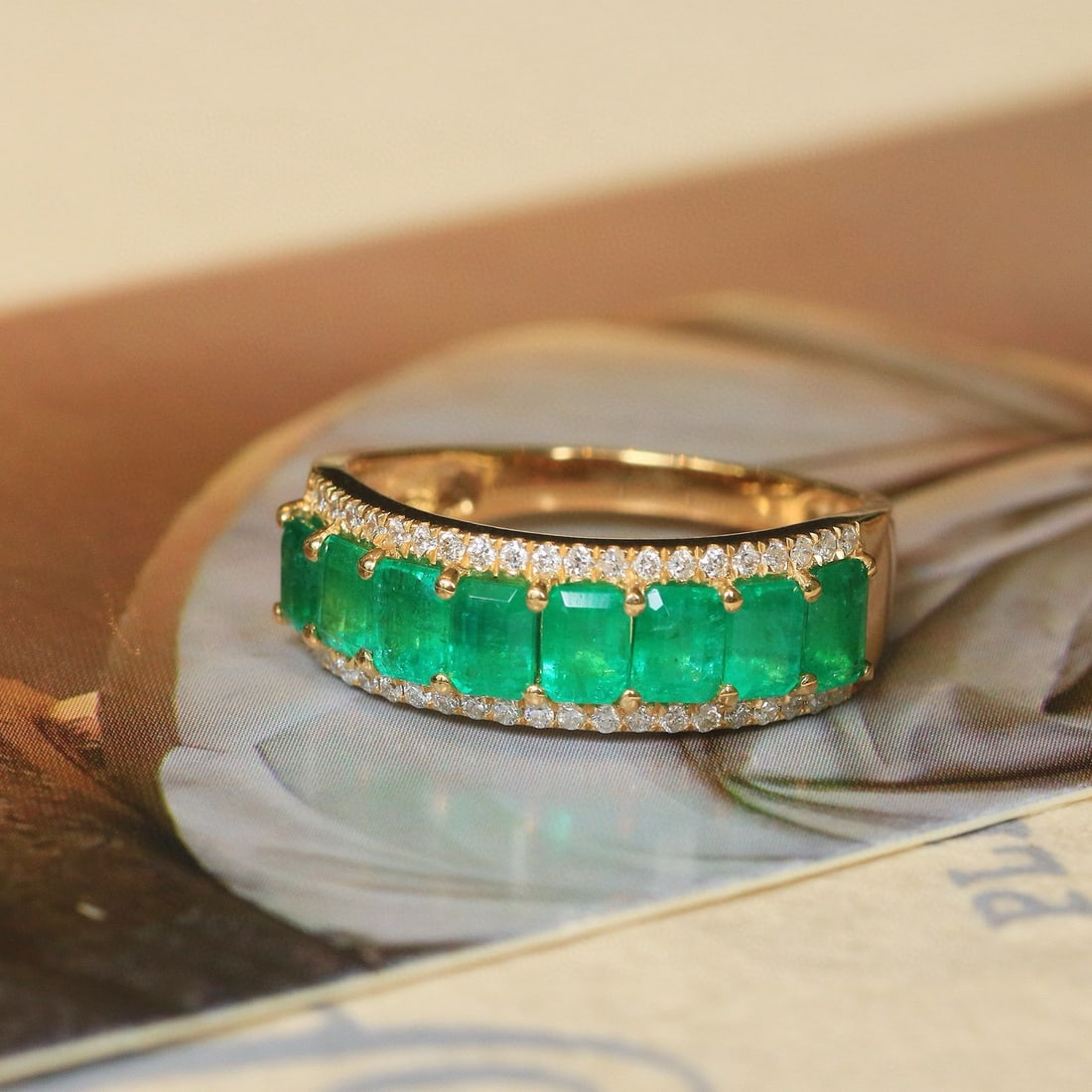 14k Gold 2.04 Ctw Vivid Green Natural Emerald & Diamond Ring - 5