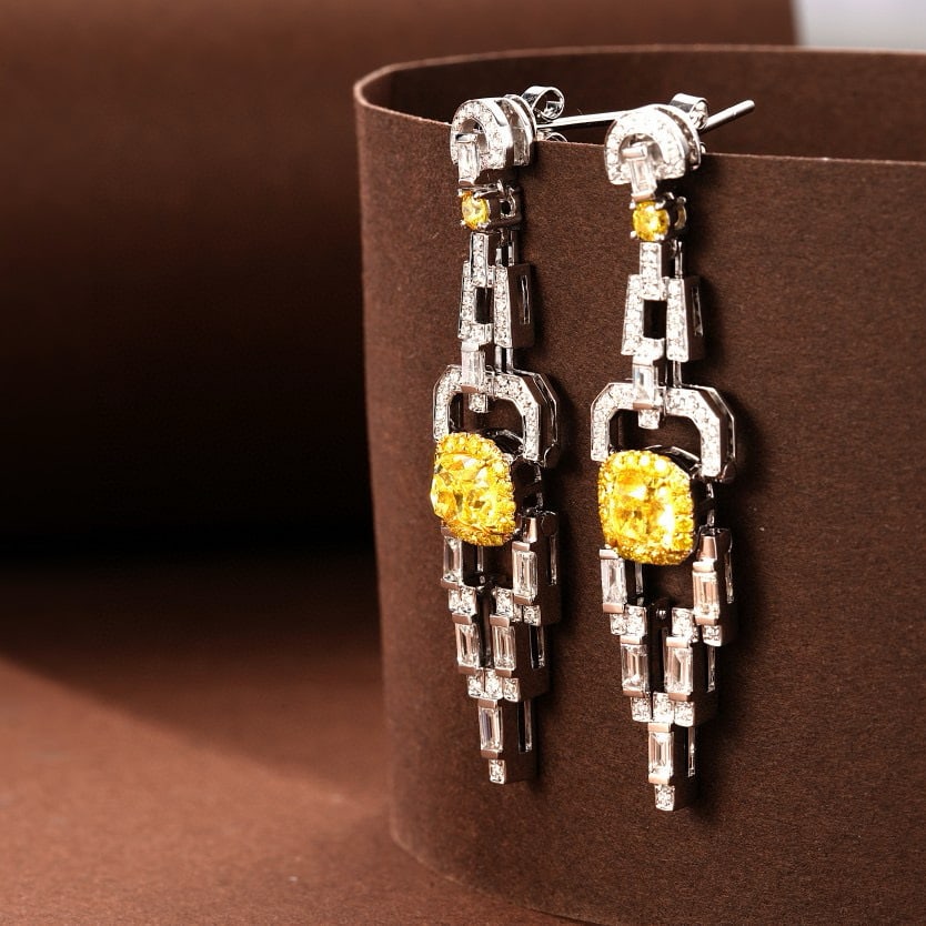 14k Gold 3.20 Ctw Natural Yellow Diamond & Diamond Earrings: Ref:230983089 // gold content:14k gold // main gemstone:yellow diamond // shape:cushion // carat weight:2. 02ct // color:yellow // treatment:natural // // adjacent gemstone 2 : diamond // shape:multip