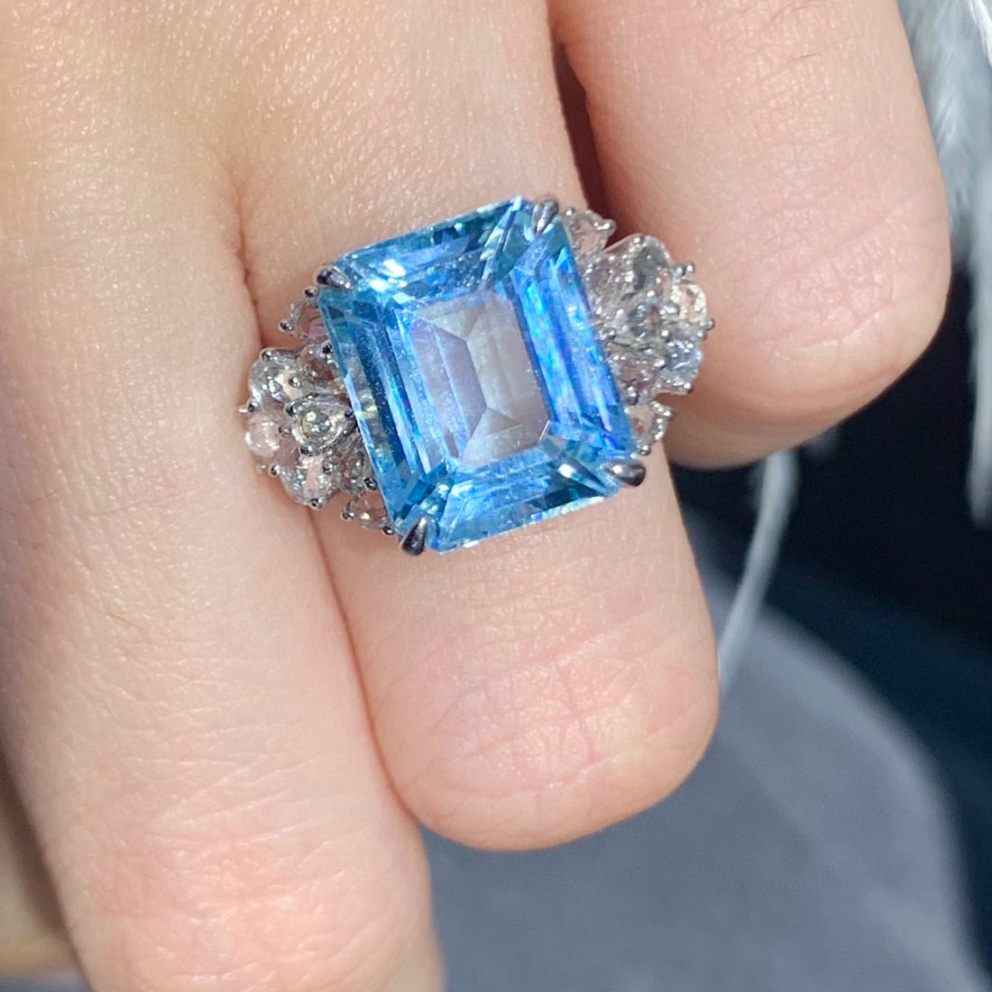 14k Gold 4.8 Ct Natural Aquamarine & Sapphire Ring - 5