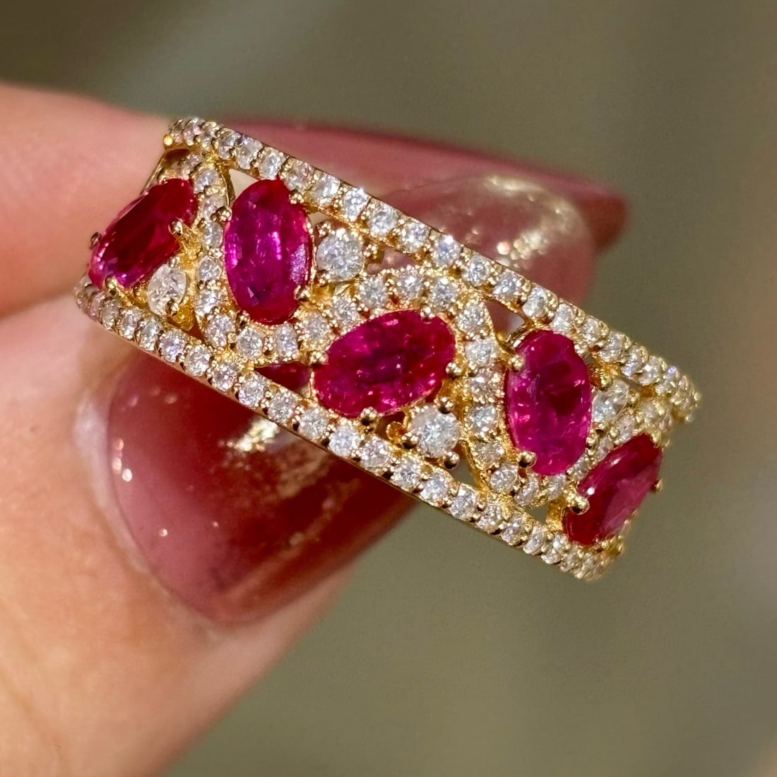 14k Gold 1.82 Ctw Natural Ruby & Diamond Ring: Ref:230983097 // gold content:14k gold // ring size:7. 25us // // main gemstone:ruby // shape:oval // carat weight:1. 3ct // color:red // treatment:natural // // adjacent gemstone 2 : diamond //