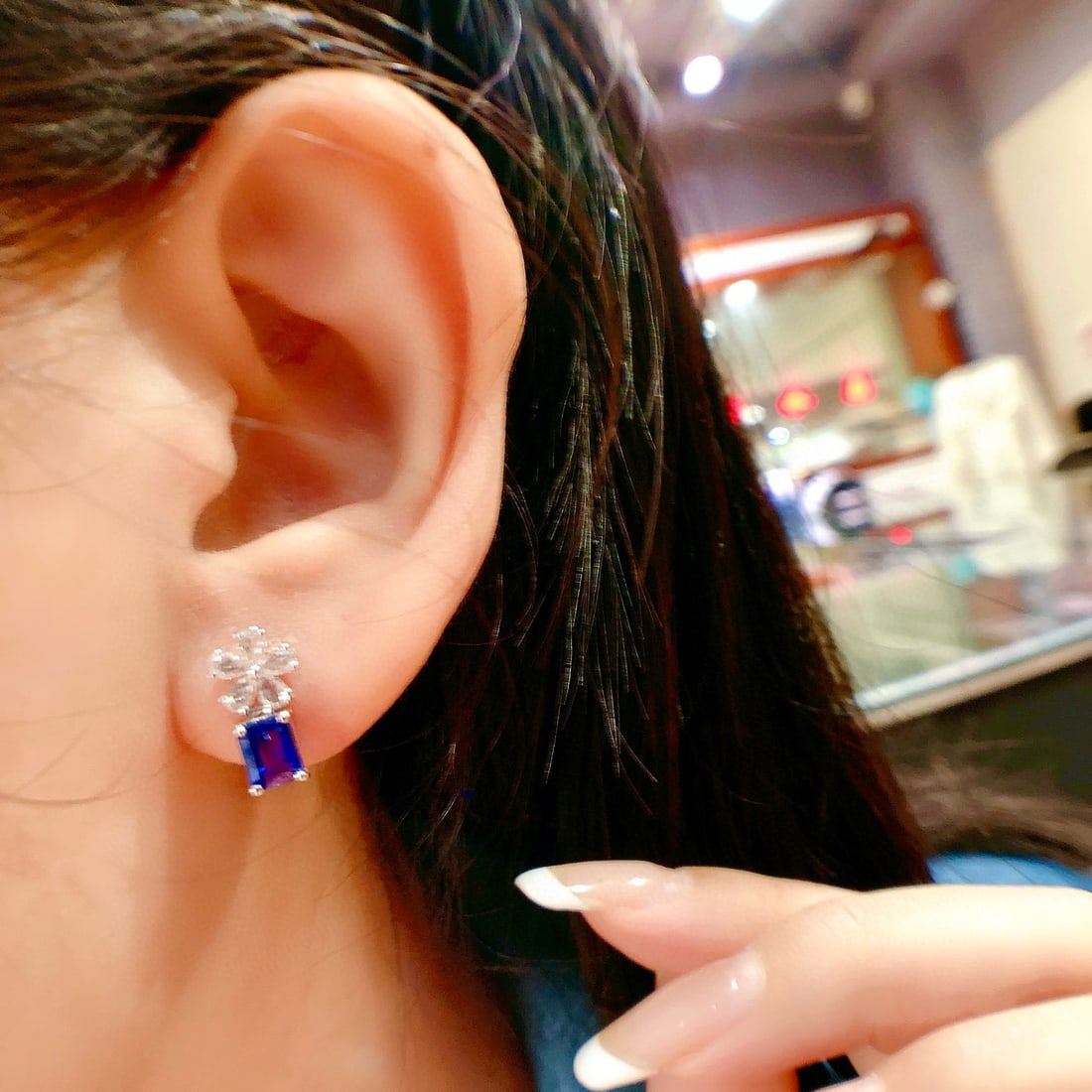 14k Gold 1.58 Ct Vivid Blue Natural Sapphire & Sapphire Earrings - 4