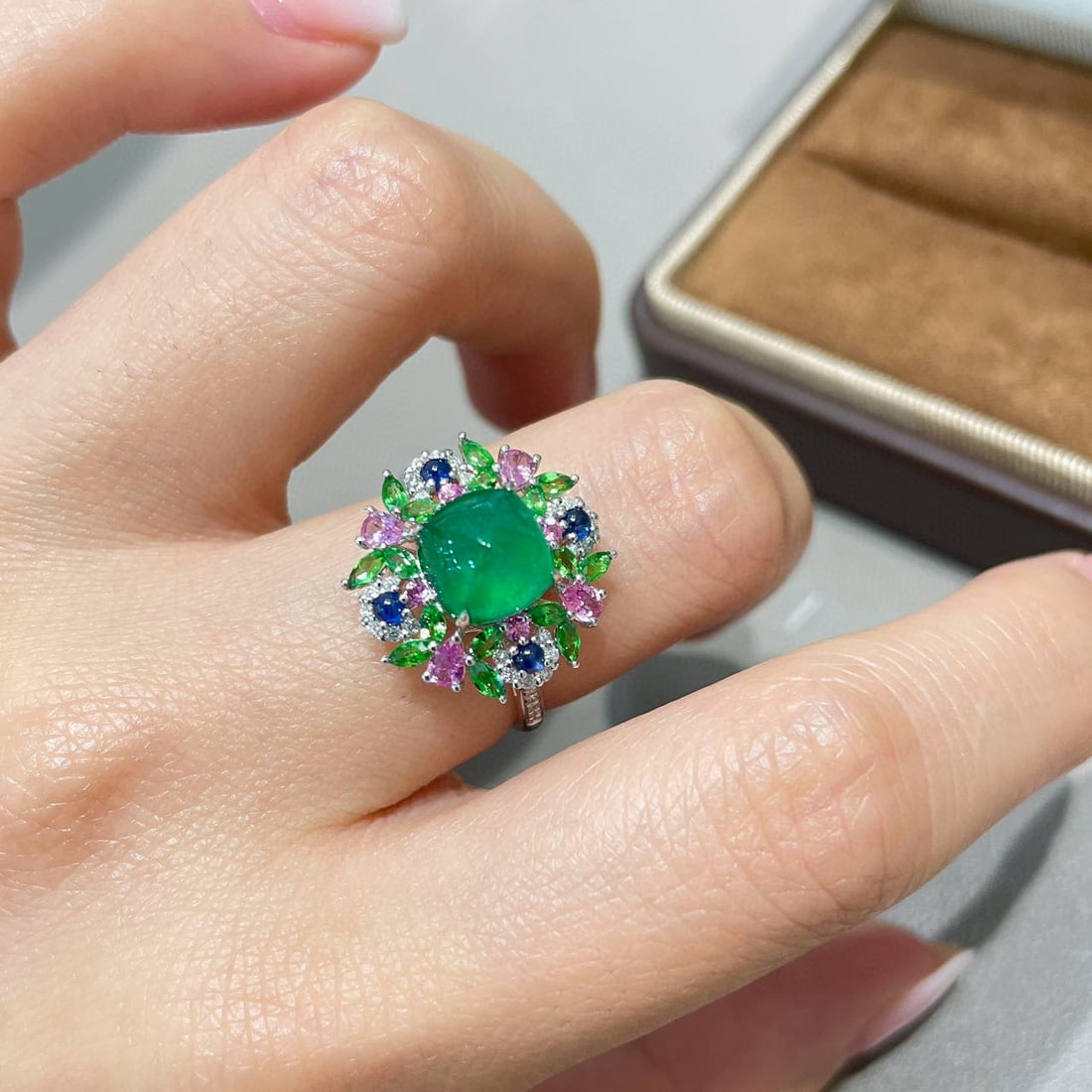 14k Gold 2.85 Ctw Natural Emerald & Diamond Ring - 4