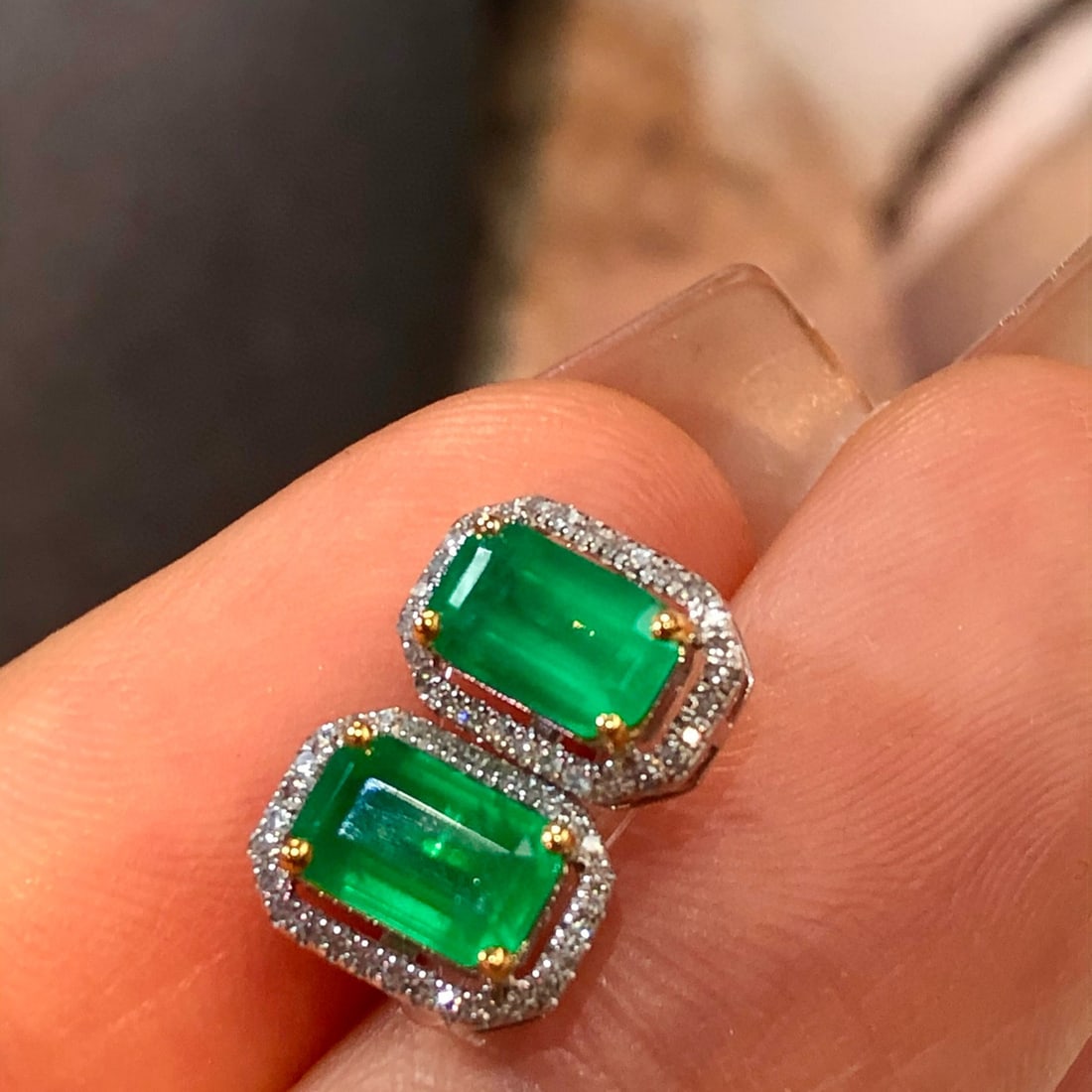 14k Gold 1.7 Ct Vivid Green Natural Emerald & Diamond Earrings - 3