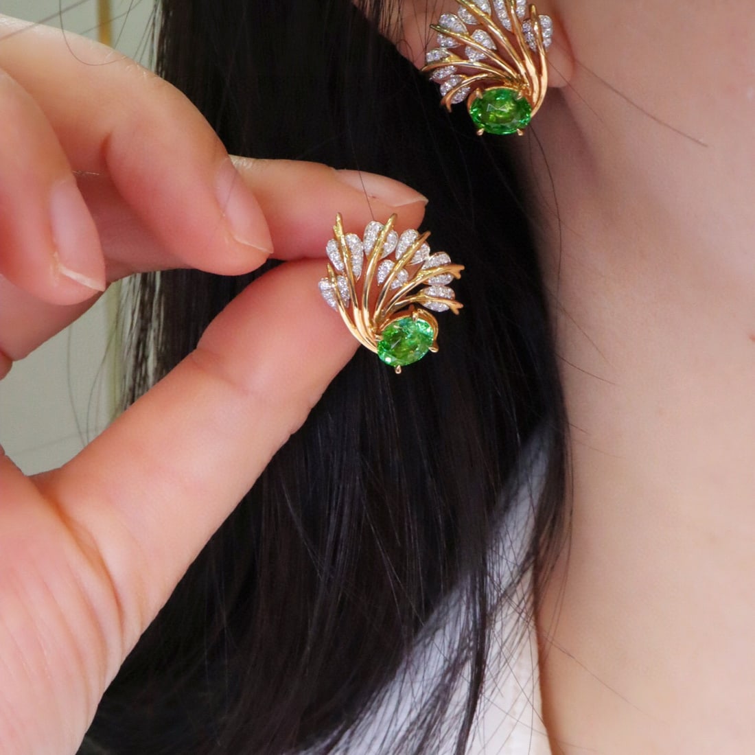 14k Gold 2.88 Ctw Natural Tsavorite & Diamond Earrings - 2