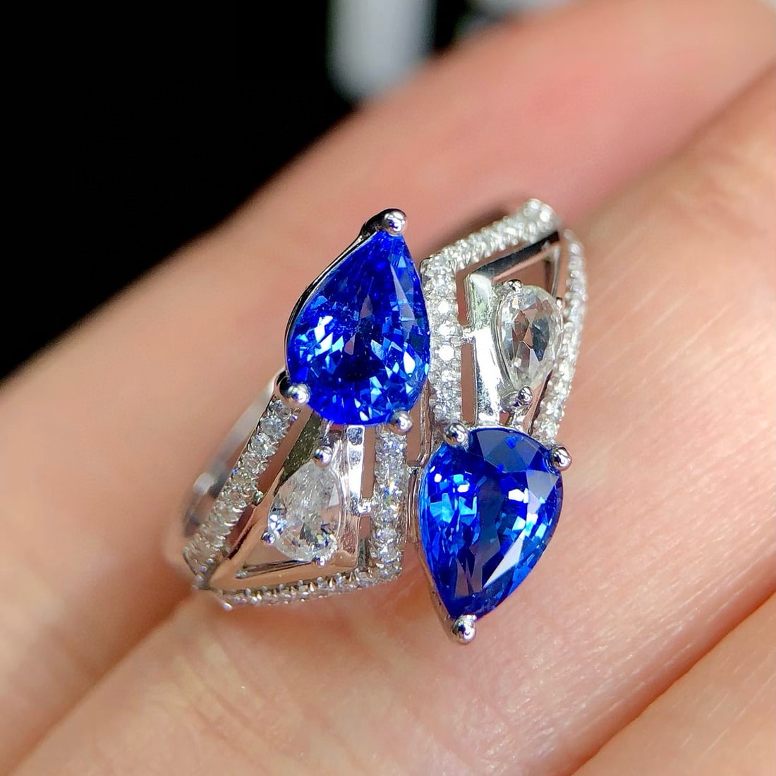 14k Gold 2.27 Ctw Natural Sapphire & Diamond Ring - 2