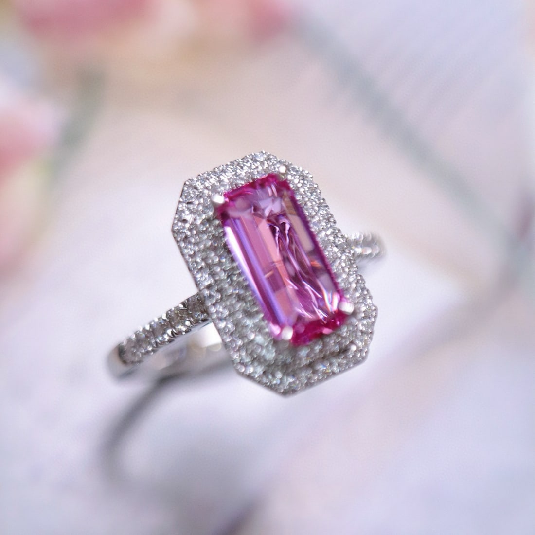 14k Gold 1.89 Ctw Natural Padparadscha Sapphire & Diamond Ring - 2