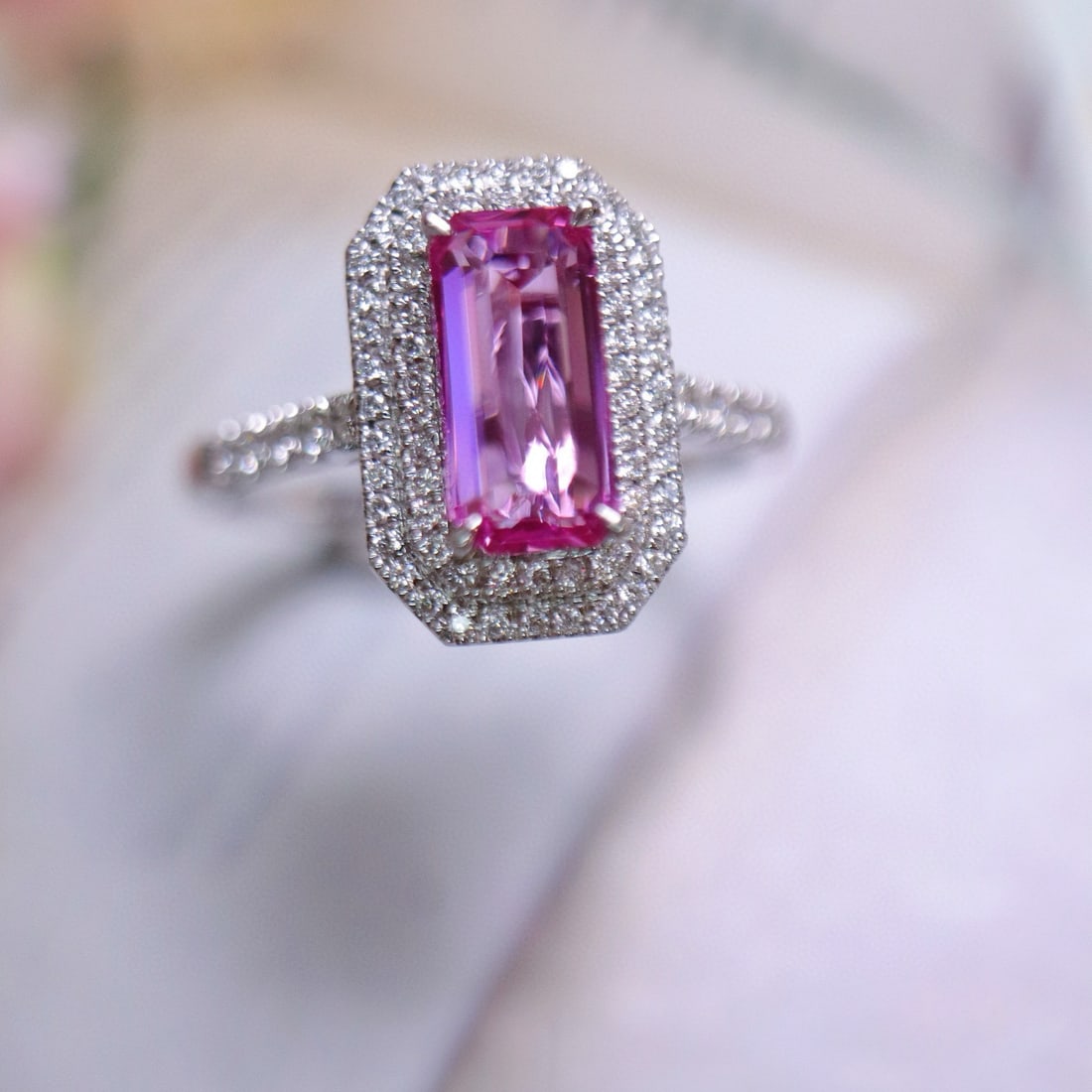 14k Gold 1.89 Ctw Natural Padparadscha Sapphire & Diamond Ring - 6