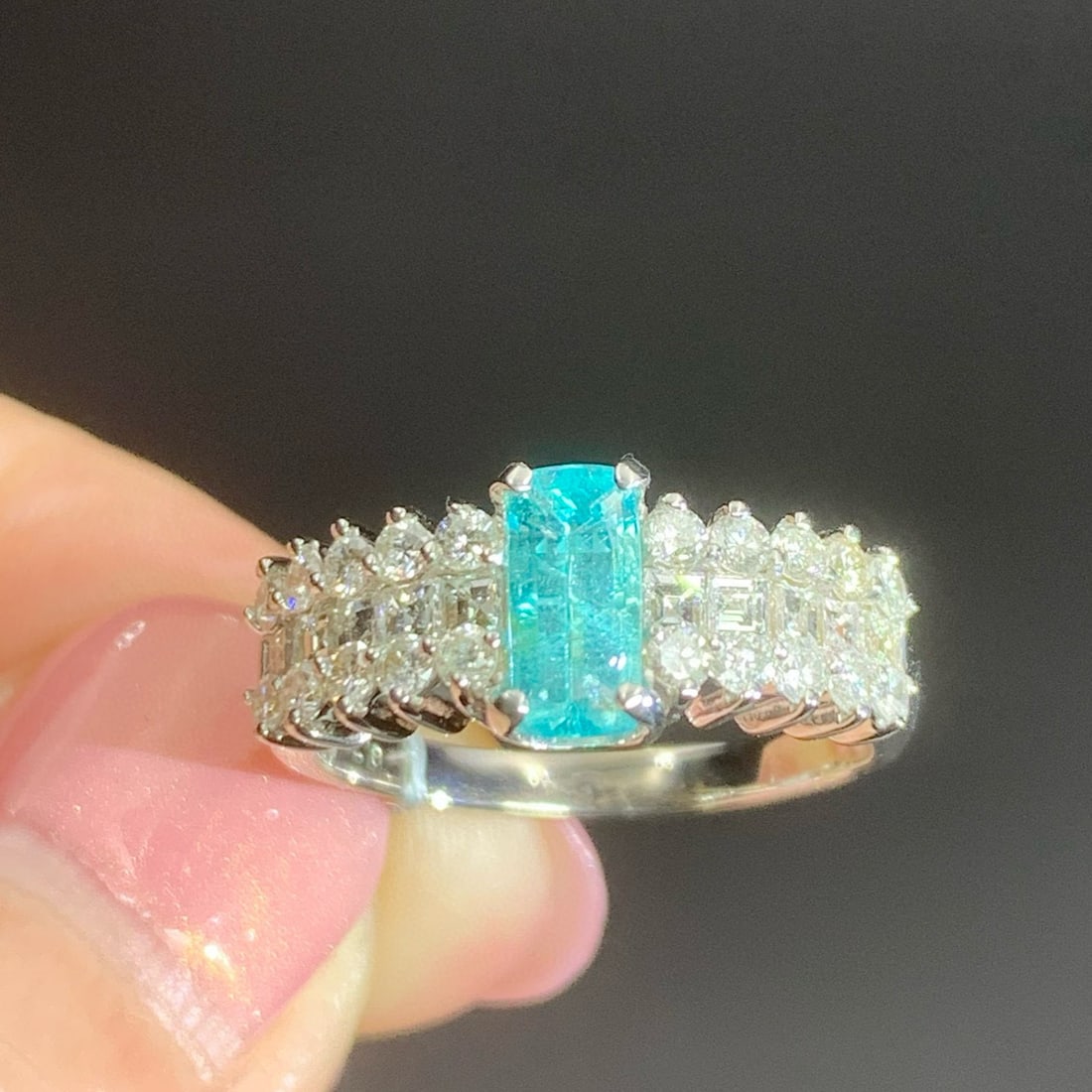 14k Gold 1.47 Ctw Natural Paraiba Tourmaline & Diamond Ring: Ref:230983129 // gold content:14k gold // ring size:7. 25us // // main gemstone:paraiba tourmaline // shape:cushion // carat weight:0. 72ct // color:blue // treatment:natural // // adjacent gemstone