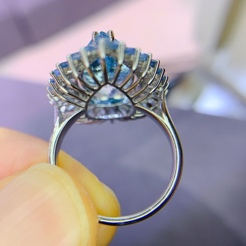 14k Gold 9.31 Ctw Natural Aquamarine & Aquamarine Ring - 4