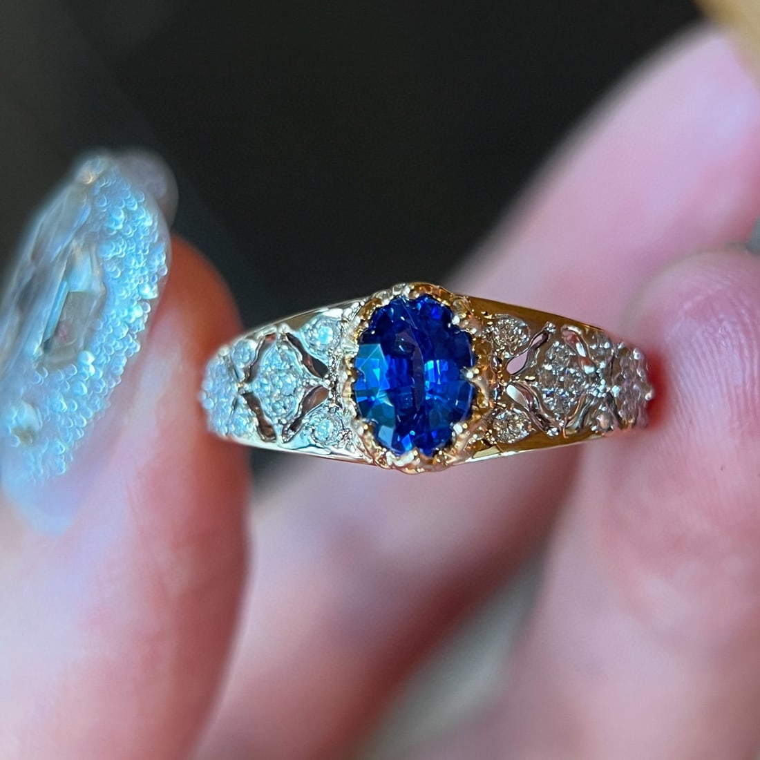 14k Gold 1.12 Ctw Natural Sapphire & Diamond Ring: Ref:230983140 // gold content:14k gold // ring size:7. 25us // // main gemstone:sapphire // shape:oval // carat weight:0. 96ct // color:blue // treatment:natural // // adjacent gemstone 2 : diamond //