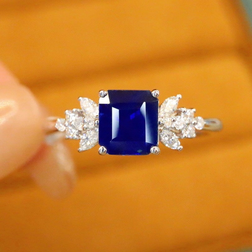 14k Gold 1.20 Ctw Natural Sapphire & Diamond Ring: Ref:230983149 // gold content:14k gold // ring size:7. 25us // // main gemstone:sapphire // shape:octagonal // carat weight:1. 03ct // color:royal blue // treatment:natural // // adjacent gemstone 2