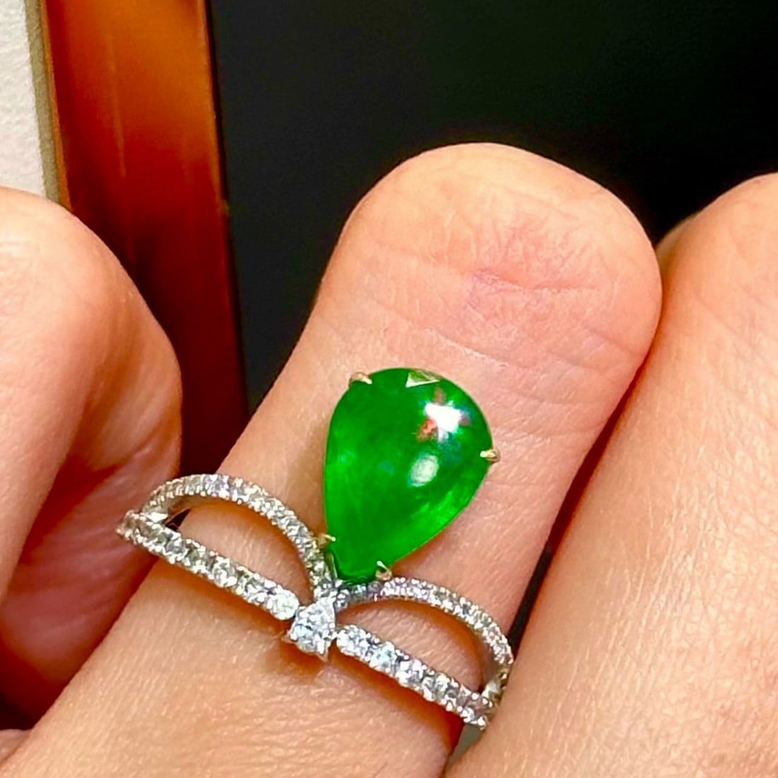14k Gold 2 Ct Vivid Green Natural Emerald & Diamond Ring - 3