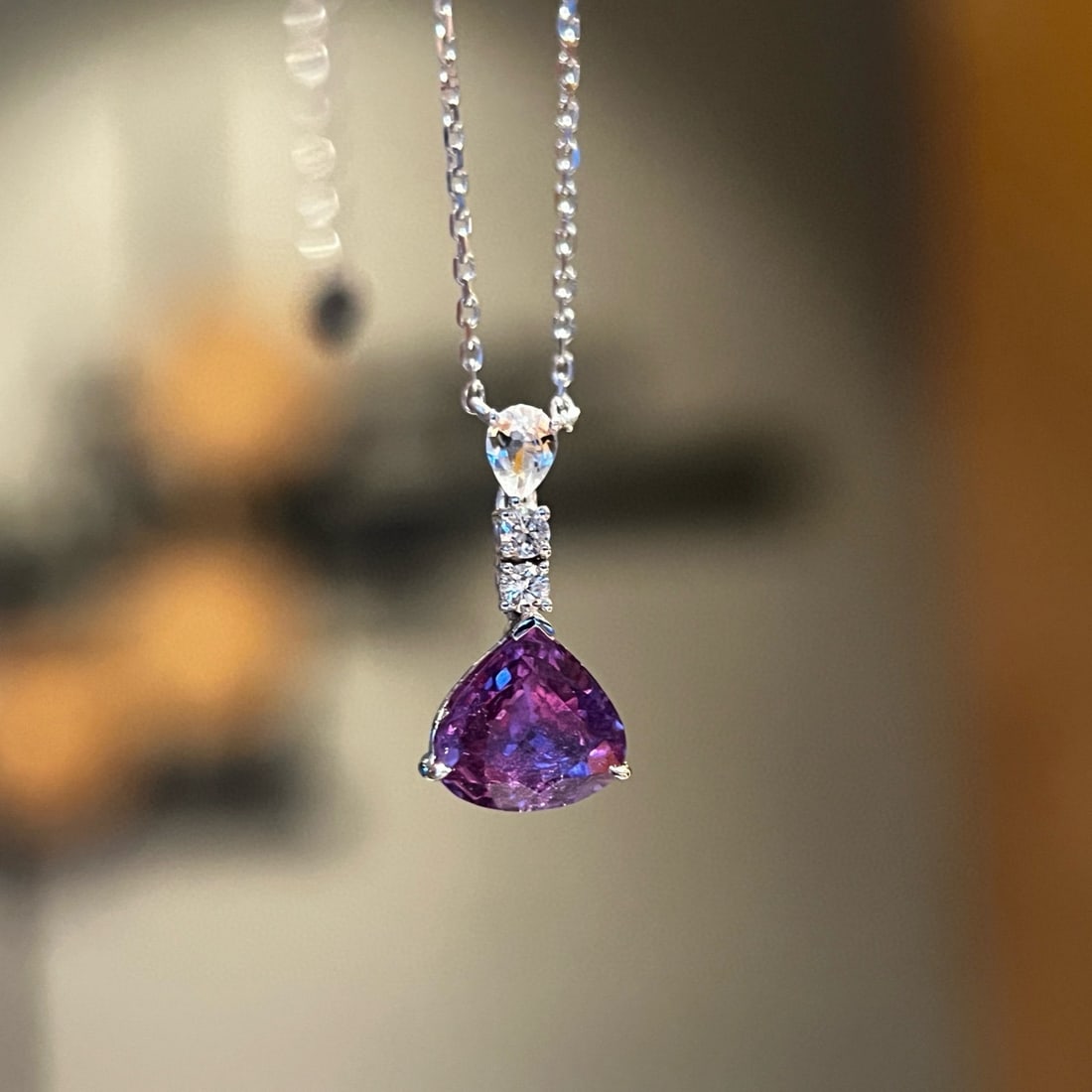 14k Gold 2.09 Ctw Natural Sapphire & Diamond Necklace: Ref:230983181 // gold content:14k gold // main gemstone:sapphire // shape:pear // carat weight:2. 01ct // color:purple // treatment:natural // // adjacent gemstone 2 : diamond // shape:round // carat 