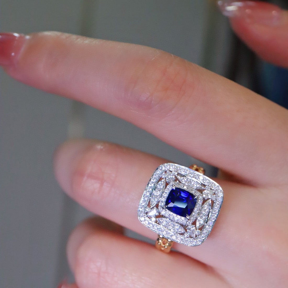 14k Gold 1.53 Ctw Natural Sapphire & Diamond Ring - 6