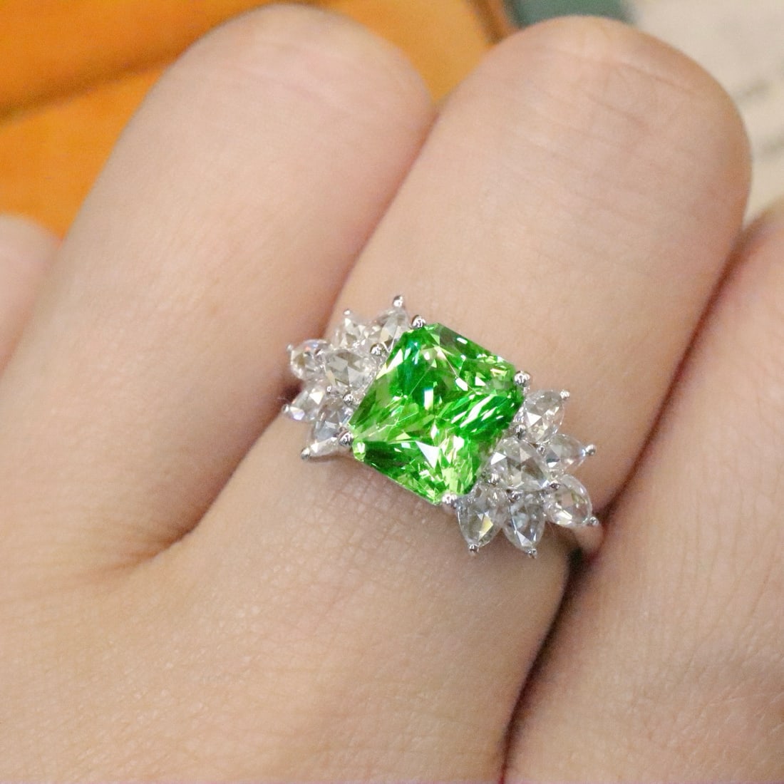 14k Gold 2.62 Ctw Natural Tsavorite & Diamond Ring - 4