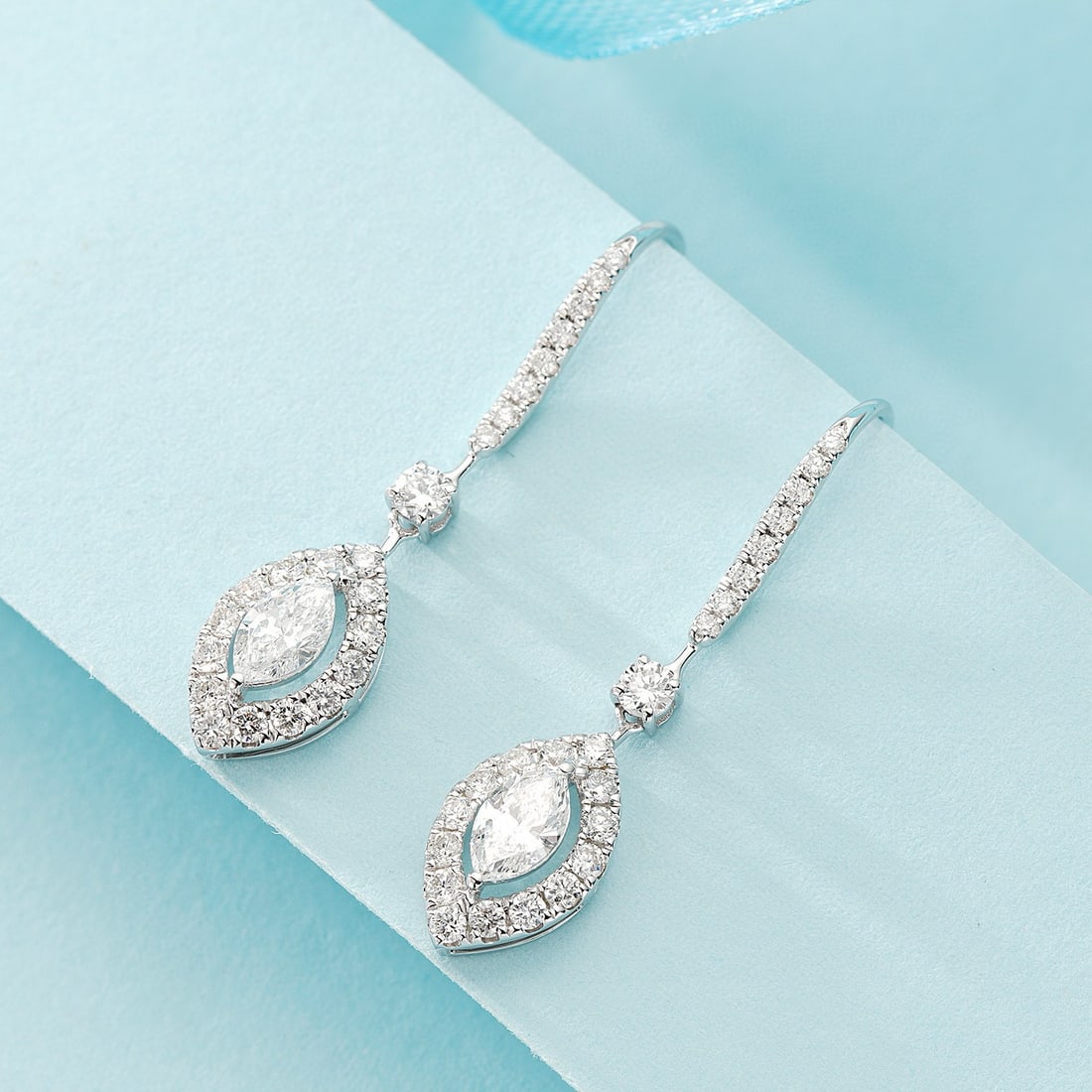 14k Gold 1.16 Ctw Natural H Diamond Earrings: Ref:230983230 // gold content:14k gold // main gemstone:diamond // shape:marquise // carat weight:0. 47ct // clarity grade:vs-si // color:h // treatment:natural // // adjacent gemstone 2 : diamond // 