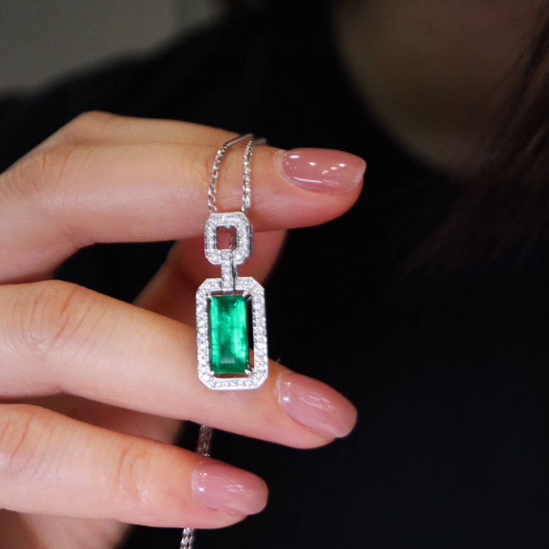 14k Gold 1.88 Ctw Vivid Green Natural Emerald & Diamond Pendant( Without Chain ) - 3