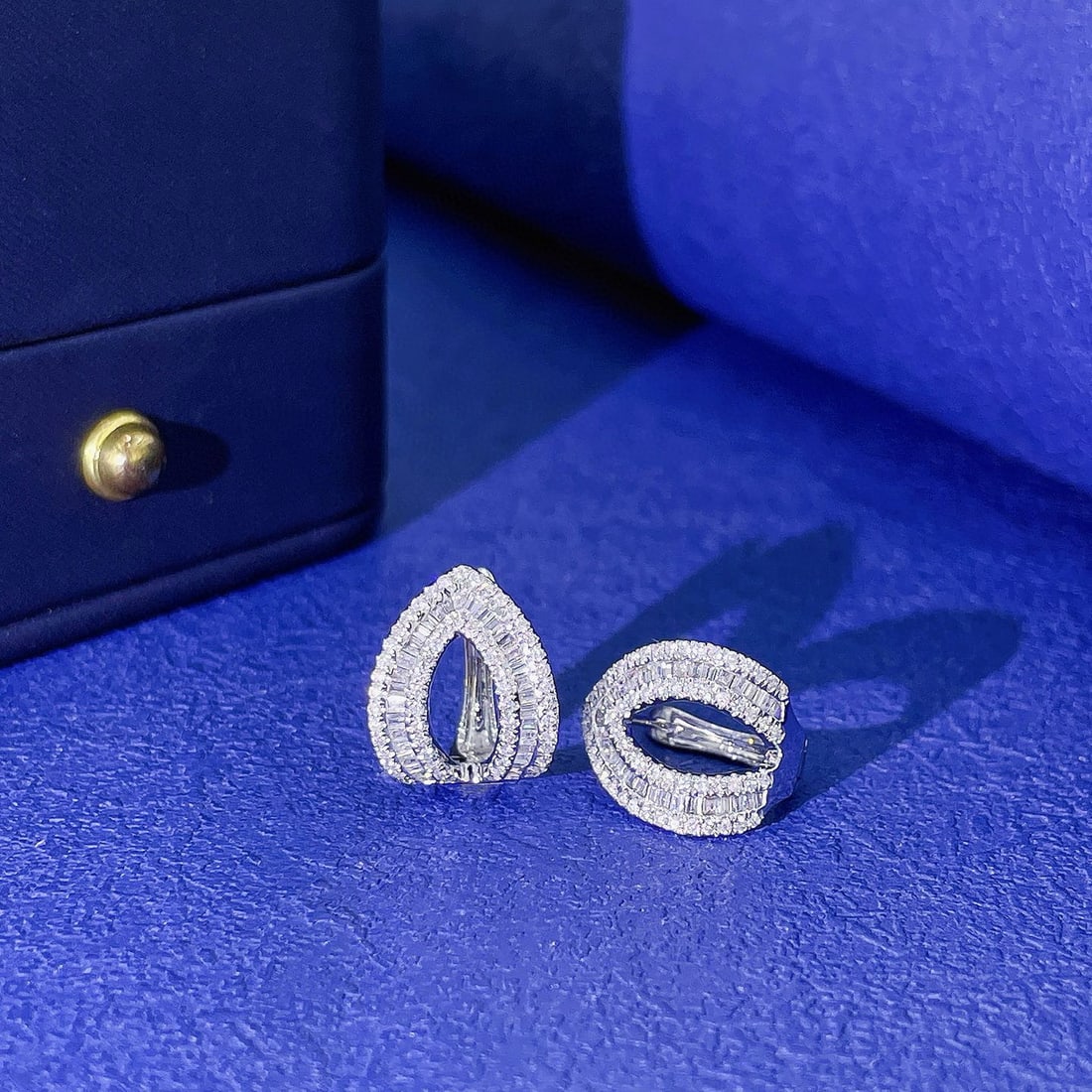 14k Gold 0.62 Ctw Natural H Diamond Earrings - 2