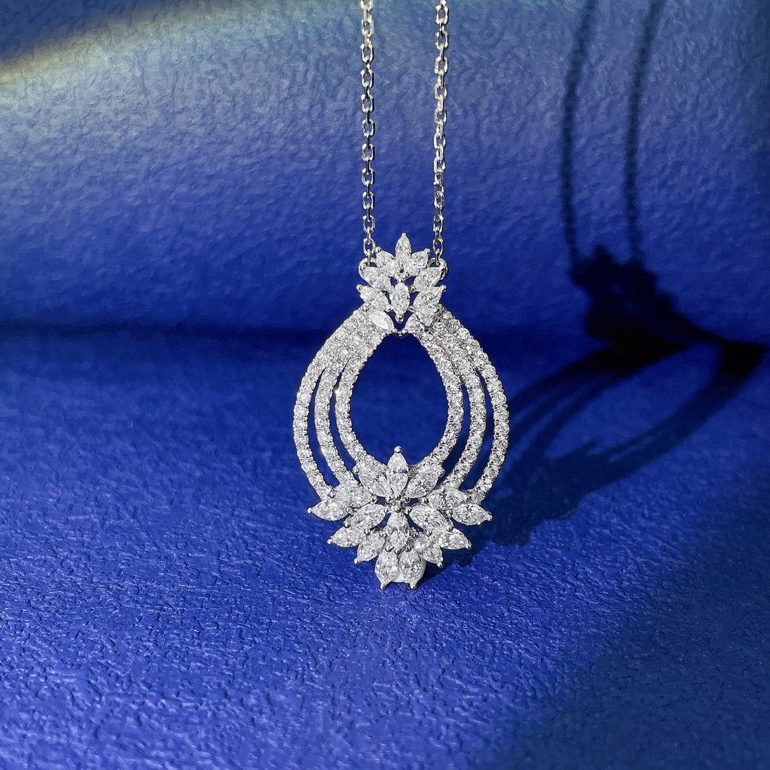 14k Gold 1.43 Ct Natural H Diamond Necklace: Ref:230983248 // gold content:14k gold // main gemstone:diamond // shape:multiply // carat weight:1. 43ct // clarity grade:vs-si // color:h // treatment:natural // Low Estimate: 7000 Condition: New