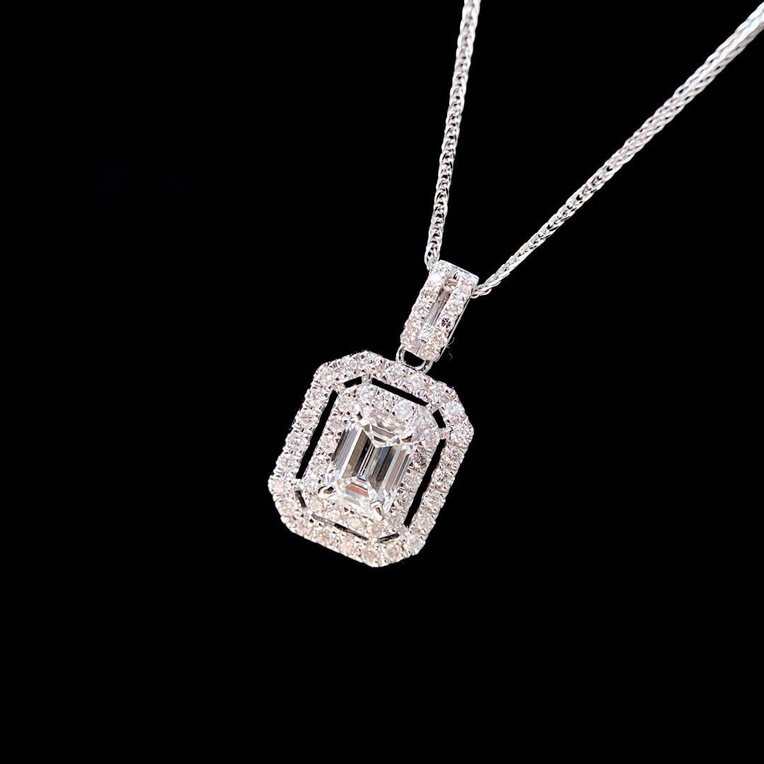 Gia Certified 14k Gold 0.5 Ct Natural E Si1 Emerald Diamond Necklace: Ref:230984003 // gold content:14k gold // main gemstone:diamond // certified:gia // shape:emerald // carat weight:0. 5ct // clarity grade:si1 // color:e // treatment:natural // // adjacent gemstone 2