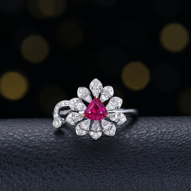 14k Gold 1.54 Ctw Natural Ruby & Diamond Ring: Ref:230984026 // gold content:14k gold // ring size:7. 25us // // main gemstone:ruby // shape:other // carat weight:1. 01ct // color:red // treatment:natural // // adjacent gemstone 2 : diamond // num