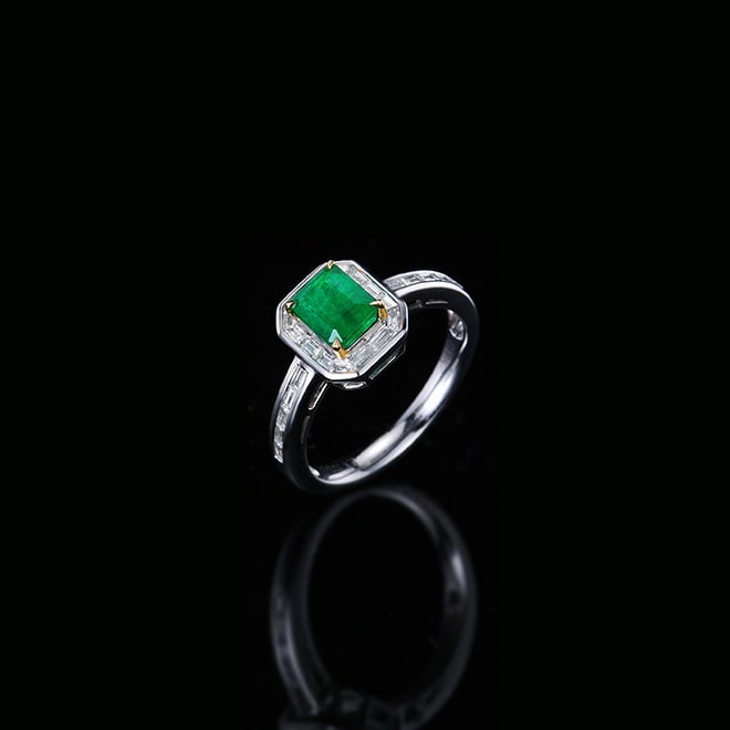 14k Gold 1.42 Ctw Vivid Green Natural Emerald & Diamond Ring - 4