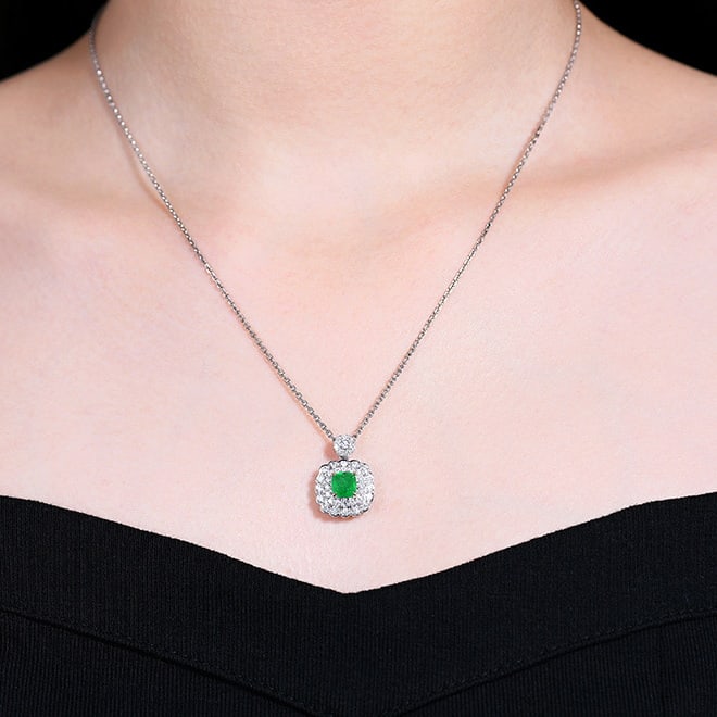14k Gold 0.87 Ct Vivid Green Natural Emerald & Diamond Pendant( Without Chain ) - 2