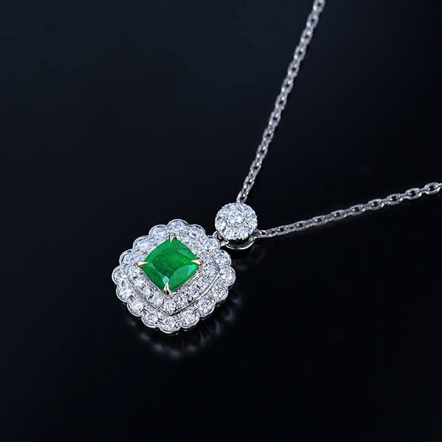 14k Gold 0.87 Ct Vivid Green Natural Emerald & Diamond Pendant( Without Chain ) - 4