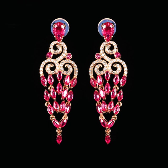 14k Gold 2.09 Ctw Natural Ruby & Diamond Earrings: Ref:230984049 // gold content:14k gold // main gemstone:ruby // shape:multiply // carat weight:1. 82ct // color:red // treatment:natural // // adjacent gemstone 2 : diamond // number of stones:90 //