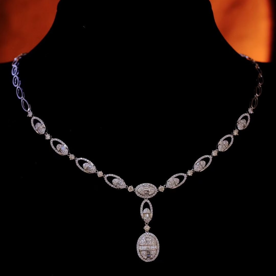 14k Gold 3.38 Ct Natural H Diamond Necklace: Ref:230984051 // gold content:14k gold // main gemstone:diamond // shape:multiply // carat weight:3. 38ct // clarity grade:vs-si // color:h // treatment:natural // High Estimate: 19000 Condition: New