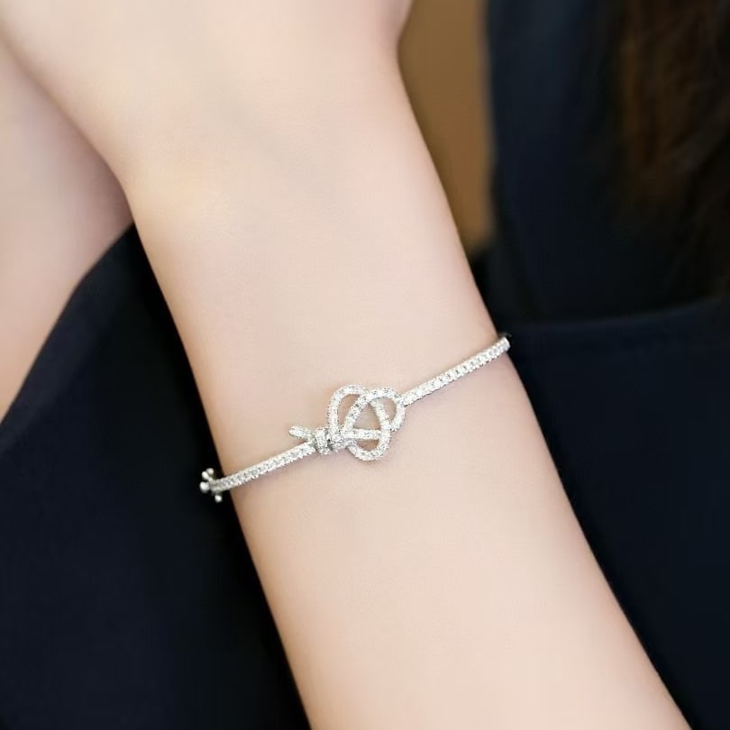 14k Gold 0.9 Ct Natural H Diamond Bangle - 3
