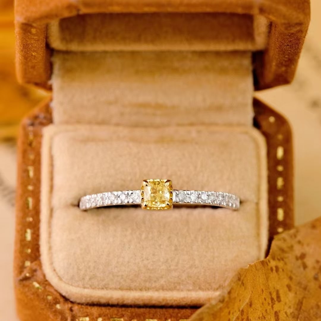 14k Gold 0.2 Ct Natural Yellow Diamond & Diamond Ring - 4
