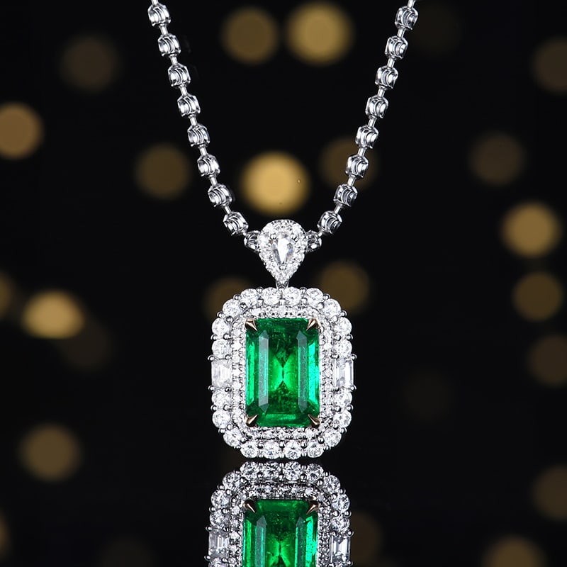 14k Gold 1.51 Ctw Vivid Green Natural Emerald & Diamond Ring/pendant( Without Chain ): Ref:230984071 // gold content:14k gold // ring size:7. 25us // // main gemstone:emerald // shape:octagonal // carat weight:1. 07ct // color:vivid green // treatment:natural // // adjacent gemstone 2