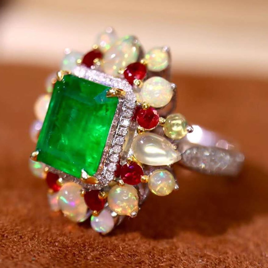 14k Gold 2.73 Ctw Vivid Green Natural Emerald & Diamond Ring - 3