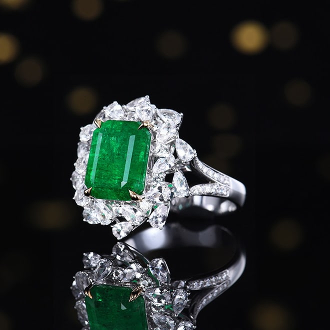14k Gold 4.07 Ctw Vivid Green Natural Emerald & Diamond Ring/pendant( Without Chain ) - 2