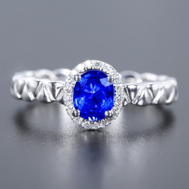 14k Gold 0.90 Ctw Natural Sapphire & Diamond Ring: Ref:230984082 // gold content:14k gold // ring size:7. 25us // // main gemstone:sapphire // shape:oval // carat weight:0. 80ct // color:blue // treatment:natural // // adjacent gemstone 2 : diamond