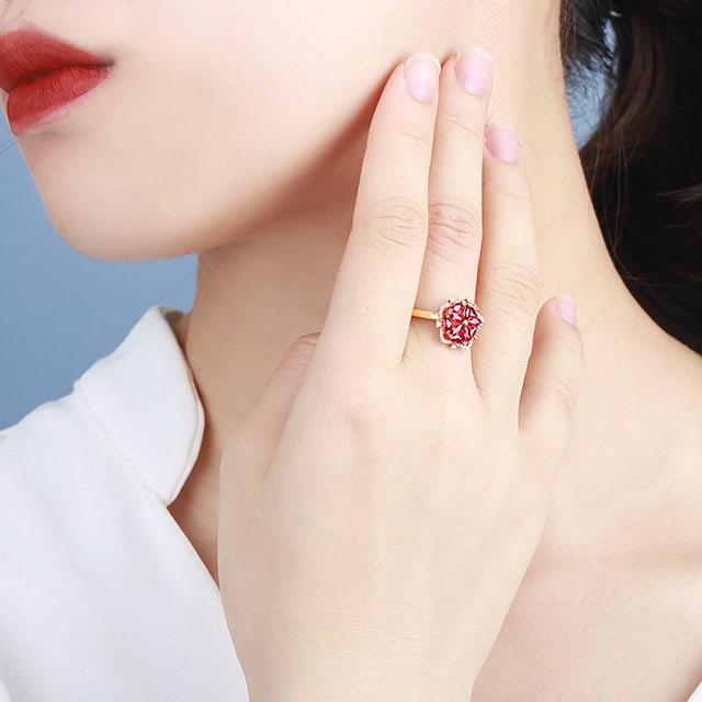 14k Gold 1.25 Ctw Natural Ruby & Diamond Ring - 2