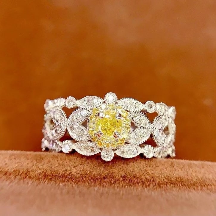 14k Gold 0.28 Ct Natural Yellow Diamond & Diamond Ring - 6