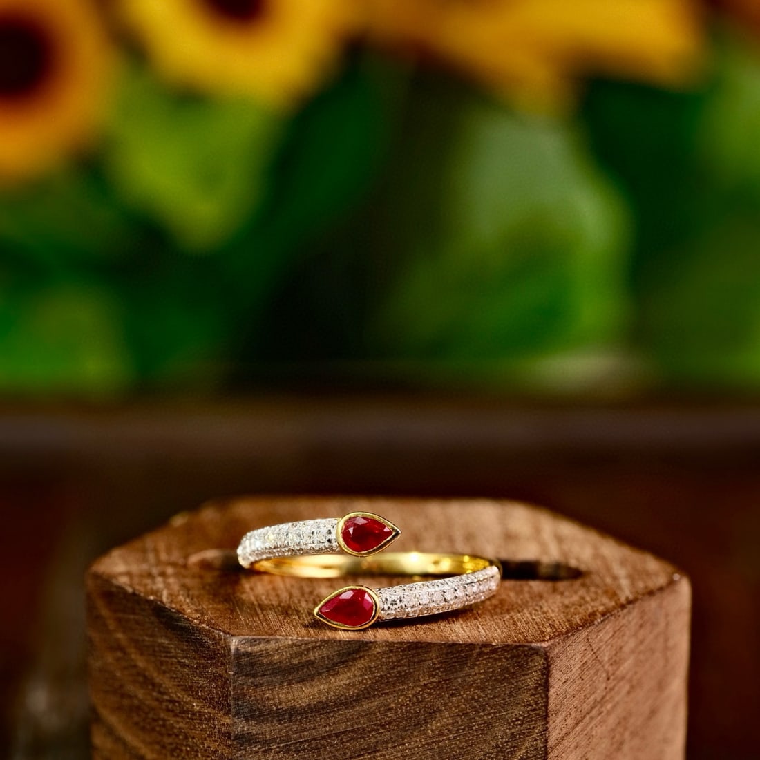 14k Gold 0.54 Ct Natural Ruby & Diamond Ring: Ref:230984093 // gold content:14k gold // ring size:7. 25us // // main gemstone:ruby & diamond // shape:pear & round // carat weight:0. 54ct // color:red & white // treatment:natural // Condition: