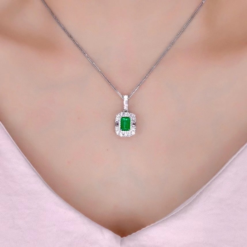 14k Gold 2.02 Ctw Vivid Green Natural Emerald & Diamond Pendant( Without Chain ) - 2