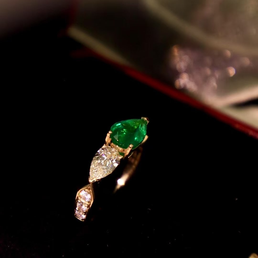 14k Gold 1.95 Ctw Vivid Green Natural Emerald & Diamond Ring - 4