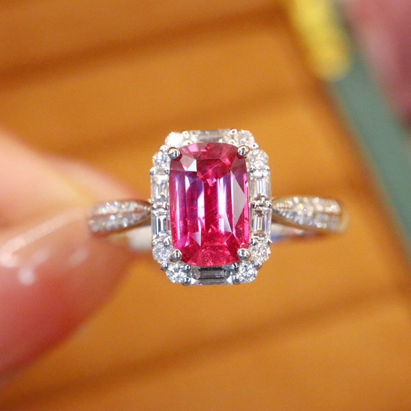14k Gold 1.37 Ctw Natural Sapphire & Diamond Ring: Ref:230984134 // gold content:14k gold // ring size:7. 25us // // main gemstone:sapphire // shape:cushion // carat weight:1. 08ct // color:pink // treatment:natural // // adjacent gemstone 2 :