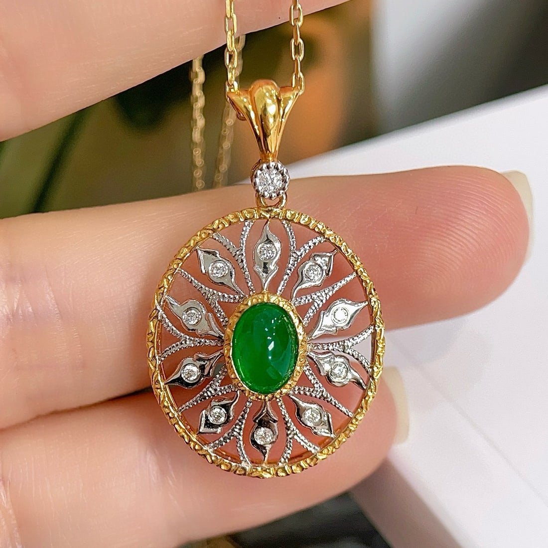 14k Gold 1.24 Ctw Vivid Green Natural Emerald & Diamond Pendant( Without Chain ): Ref:230984150 // gold content:14k gold // main gemstone:emerald // shape:oval // carat weight:1. 11ct // color:vivid green // treatment:natural // // adjacent gemstone 2 : diamond // shape:round //