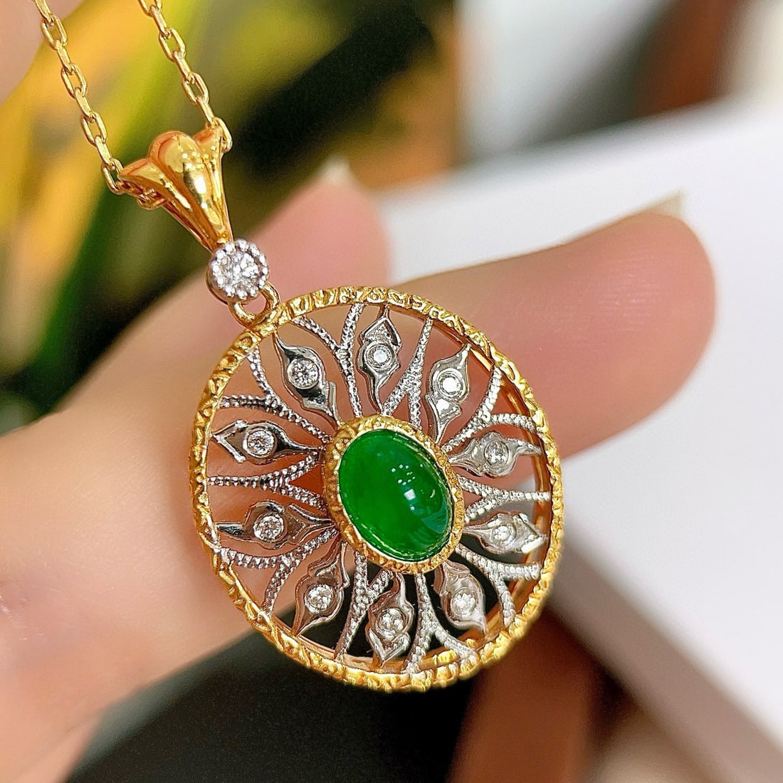 14k Gold 1.24 Ctw Vivid Green Natural Emerald & Diamond Pendant( Without Chain ) - 4