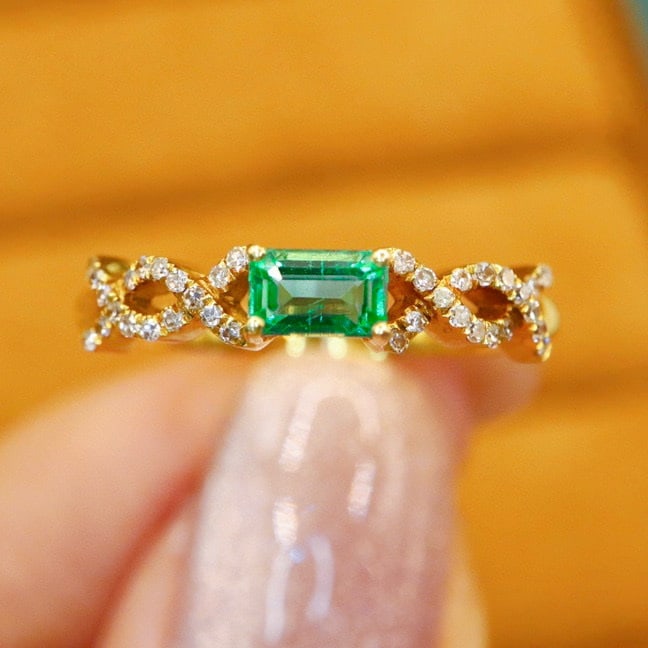14k Gold 0.46 Ctw Vivid Green Natural Emerald & Diamond Ring - 5