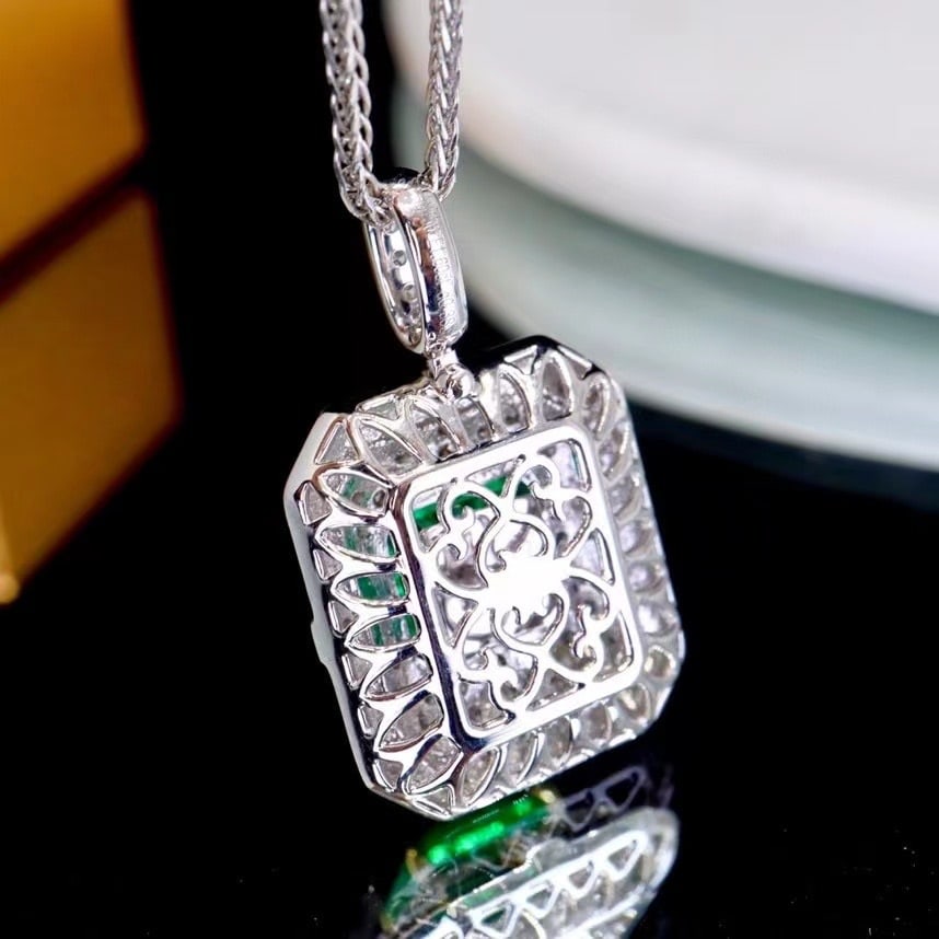 14k Gold 1.98 Ctw Vivid Green Natural Emerald & Diamond Pendant( Without Chain ) - 5