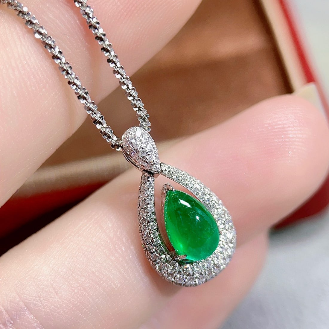 14k Gold 1.82 Ctw Vivid Green Natural Emerald & Diamond Pendant( Without Chain ) - 2