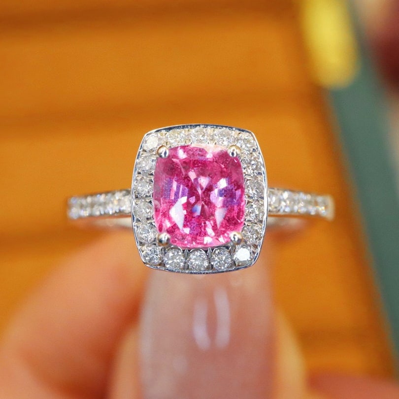14k Gold 1.50 Ctw Natural Padparadscha Sapphire & Diamond Ring: Ref:230984178 // gold content:14k gold // ring size:7. 25us // // main gemstone:padparadscha sapphire // shape:cushion // carat weight:1. 22ct // color:orangish pink // treatment:natural // //