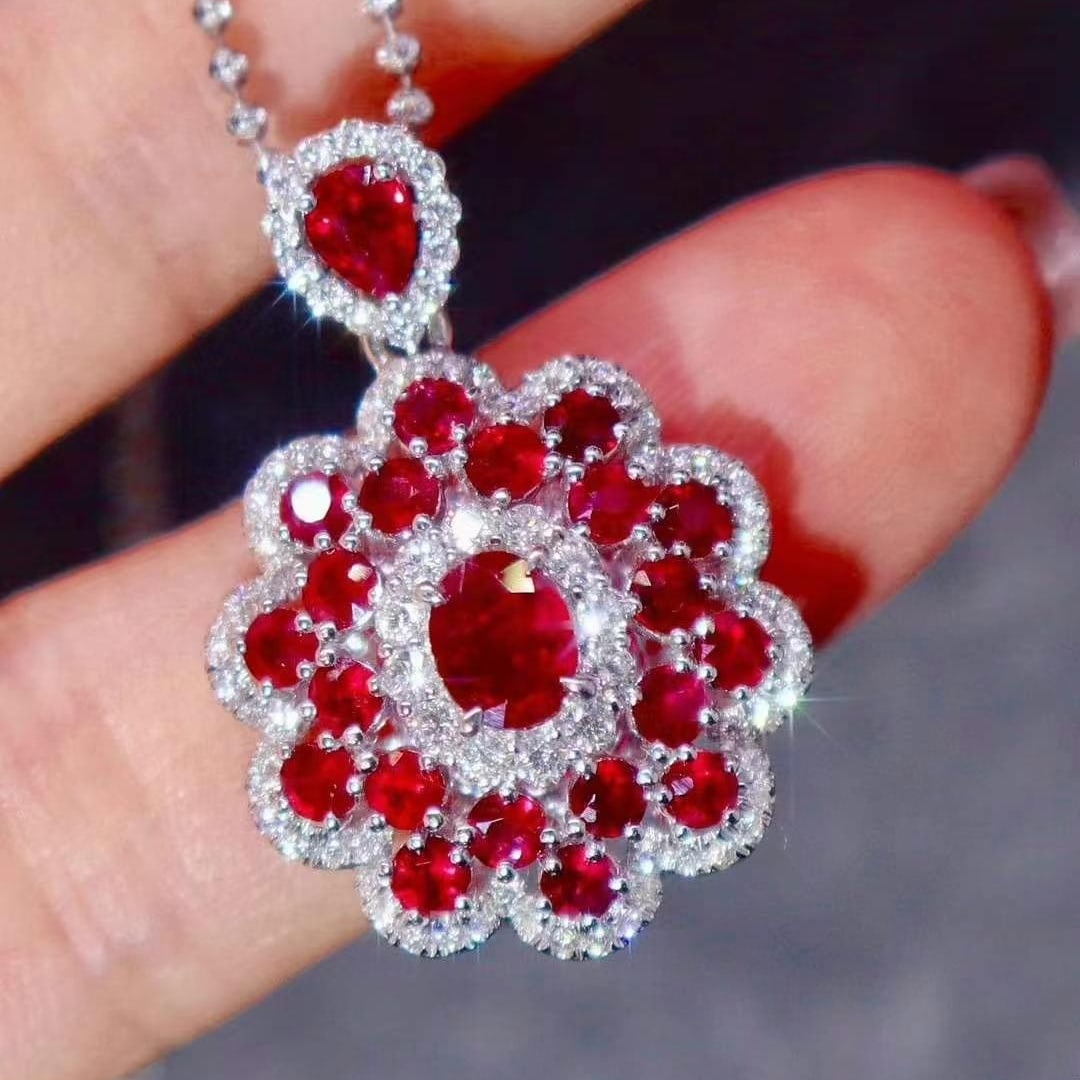 14k Gold 3.60 Ctw Natural Ruby & Diamond Pendant( Without Chain ): Ref:230984182 // gold content:14k gold // main gemstone:ruby // shape:multiply // carat weight:2. 63ct // color:pigeonblood red // treatment:natural // // adjacent gemstone 2 : diamond // shape:round 